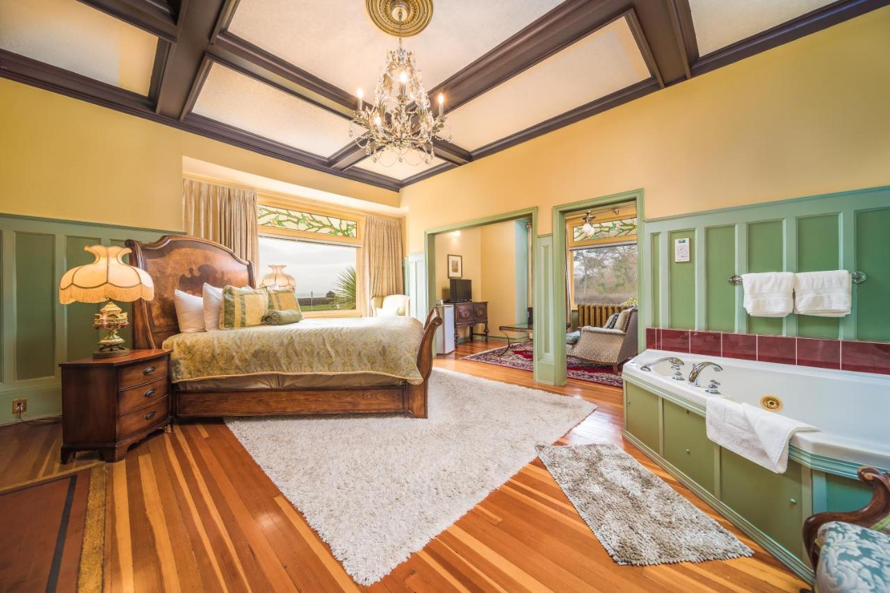 Dashwood Manor Seaside Bed & Breakfast Βικτώρια Εξωτερικό φωτογραφία