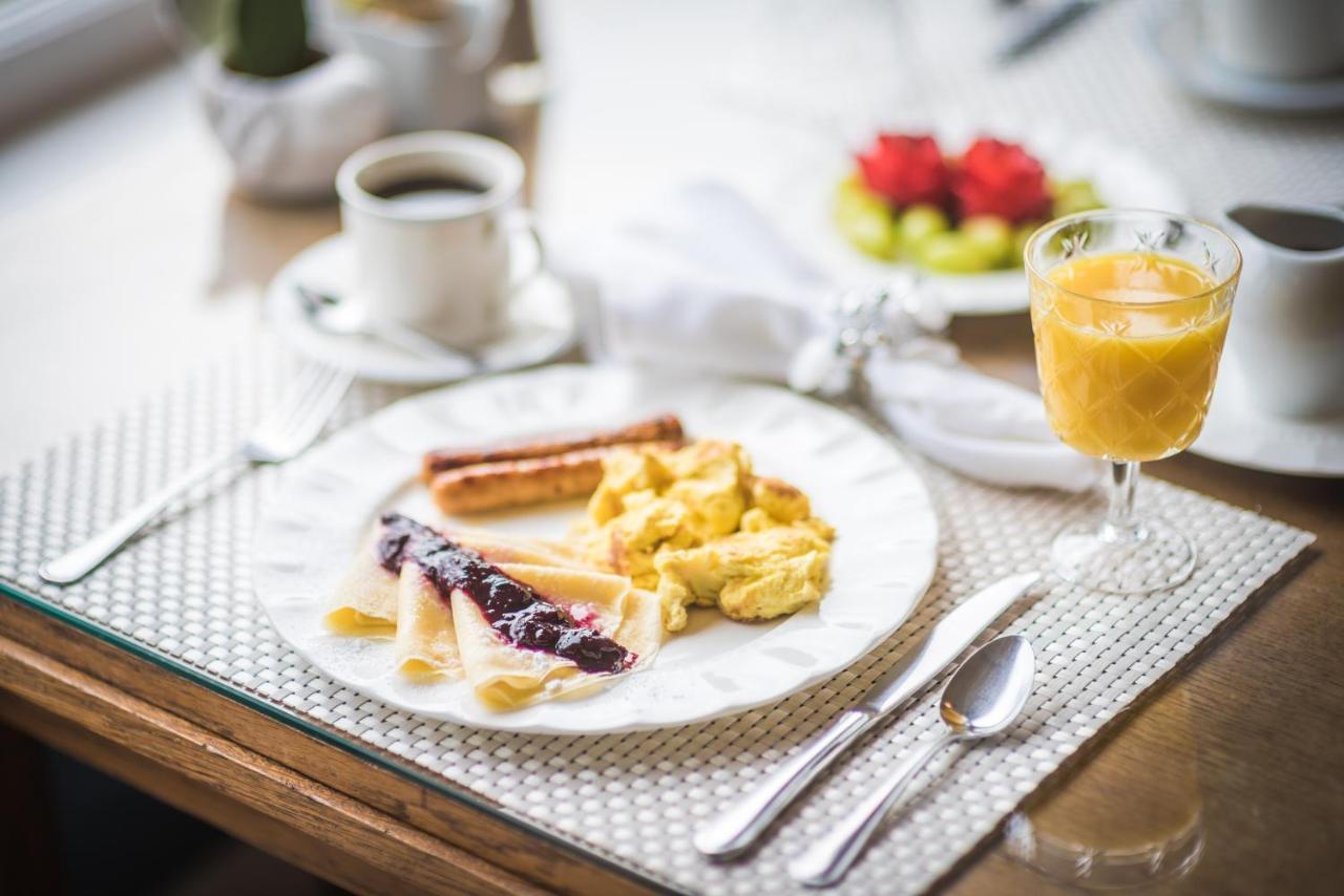 Dashwood Manor Seaside Bed & Breakfast Βικτώρια Εξωτερικό φωτογραφία