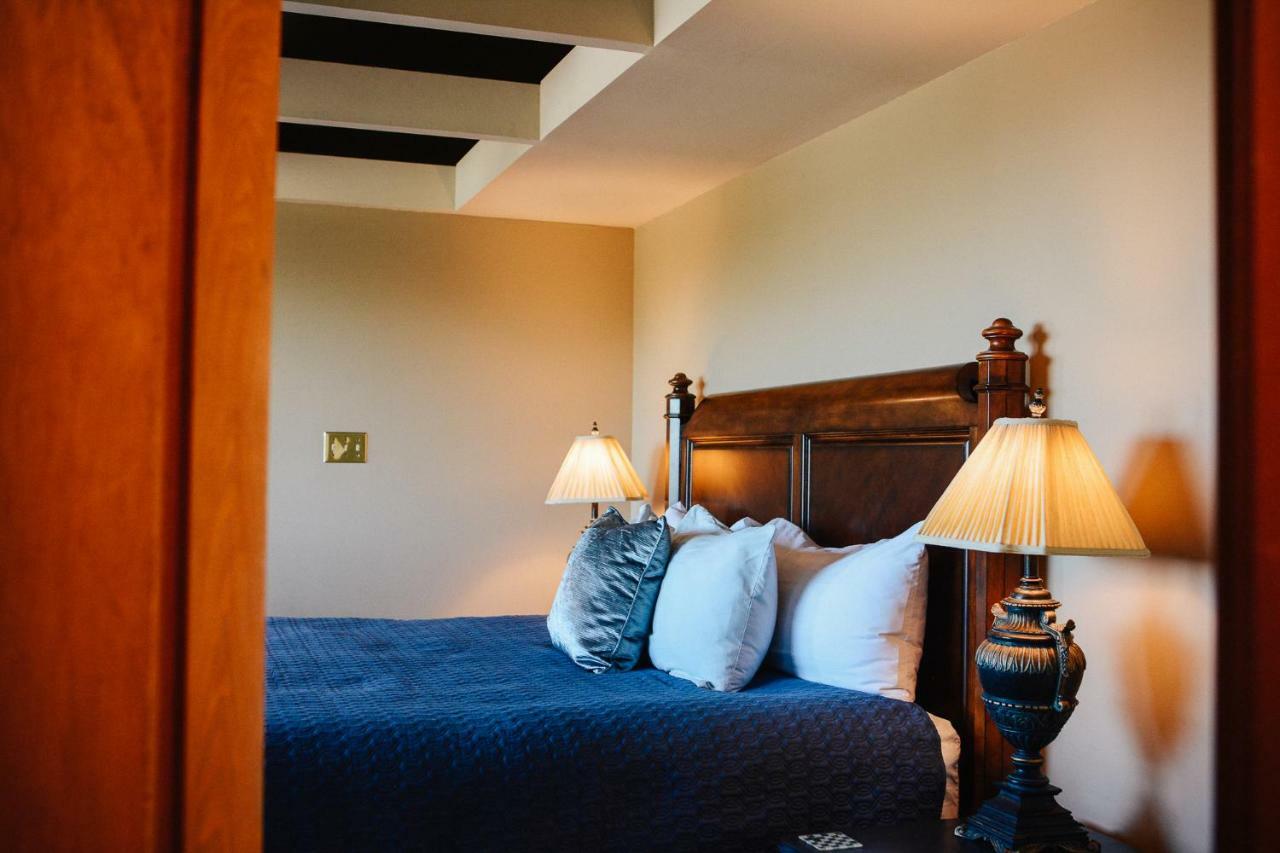 Dashwood Manor Seaside Bed & Breakfast Βικτώρια Εξωτερικό φωτογραφία