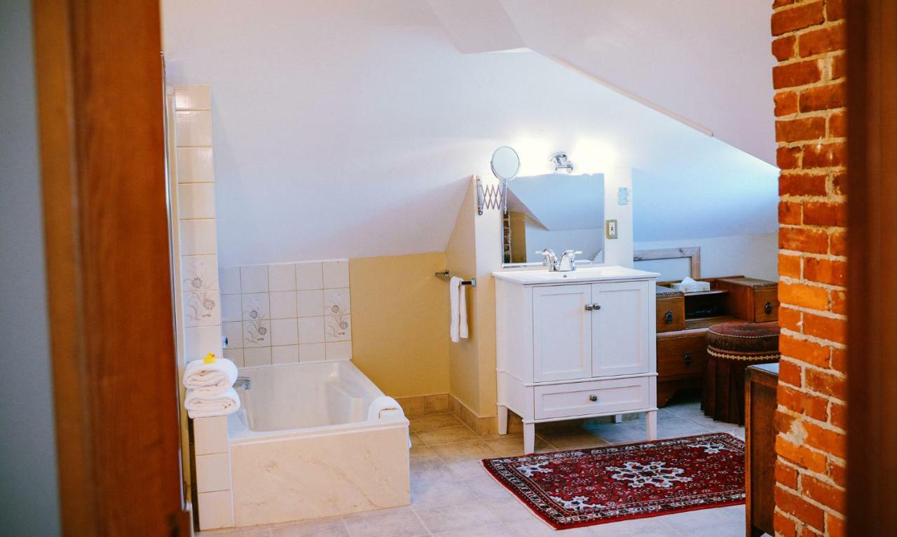 Dashwood Manor Seaside Bed & Breakfast Βικτώρια Εξωτερικό φωτογραφία