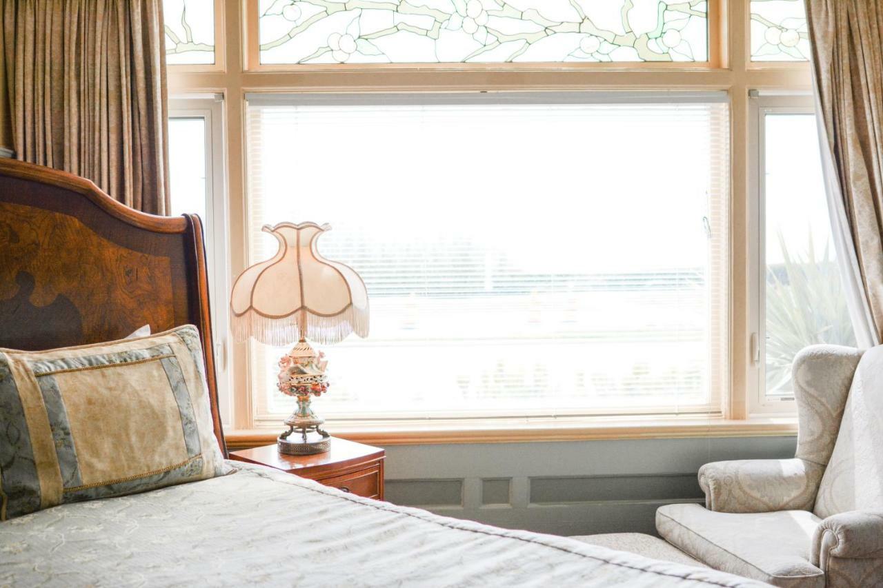 Dashwood Manor Seaside Bed & Breakfast Βικτώρια Εξωτερικό φωτογραφία