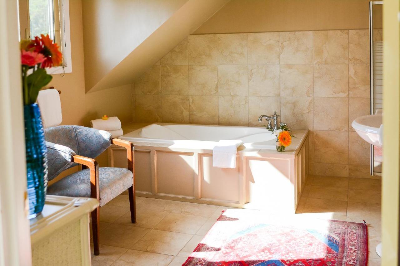 Dashwood Manor Seaside Bed & Breakfast Βικτώρια Εξωτερικό φωτογραφία