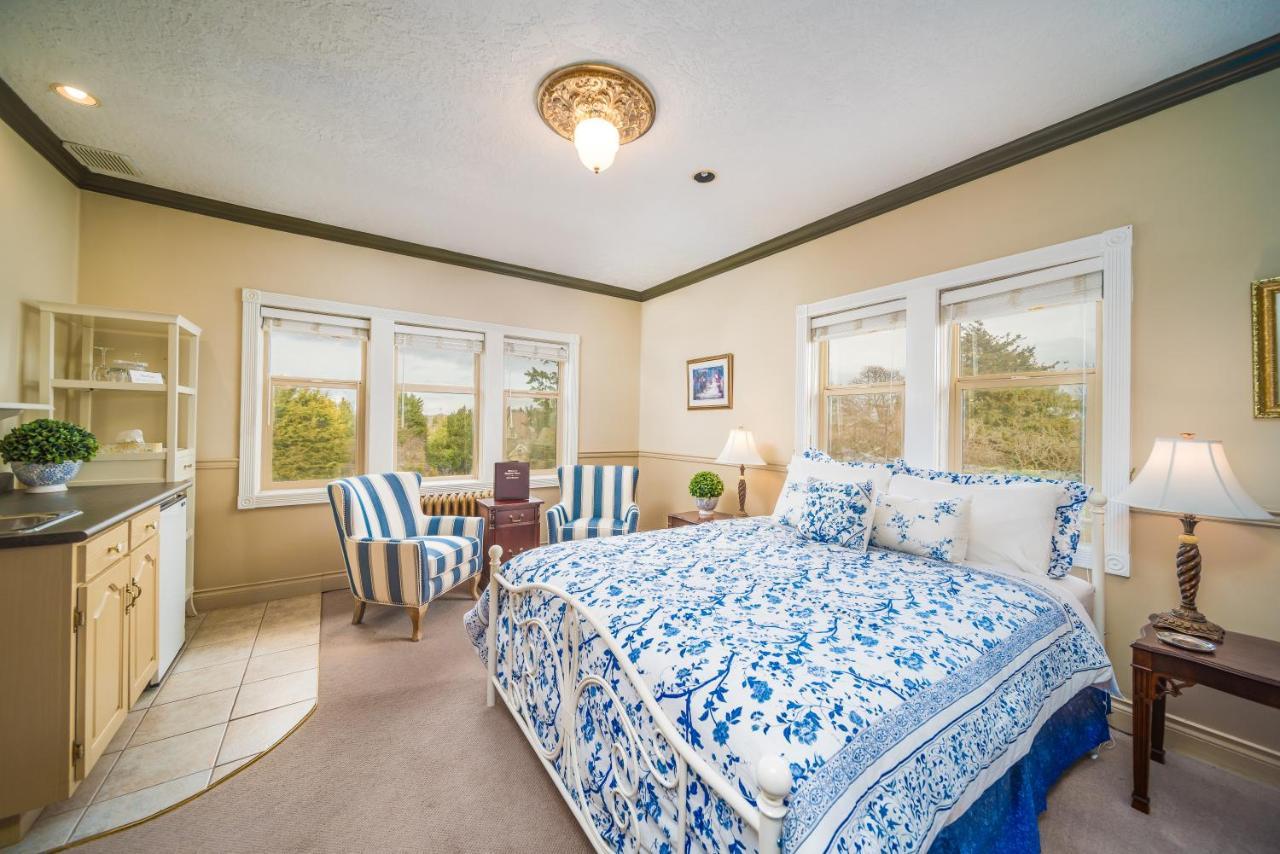 Dashwood Manor Seaside Bed & Breakfast Βικτώρια Εξωτερικό φωτογραφία